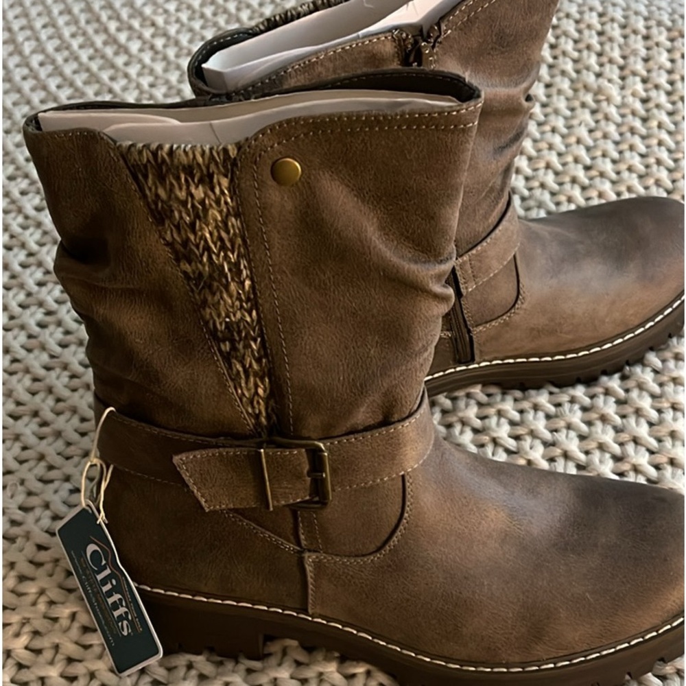 New with tags Cliff mid calf brown boot, women’s size 10